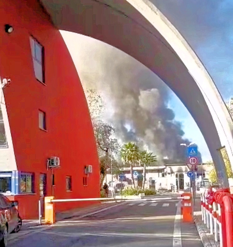 Maxirogo deposito rifiuti Tmb Salario