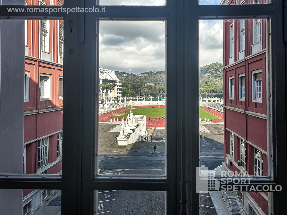 Stadio dei marmi dal palazzo coni