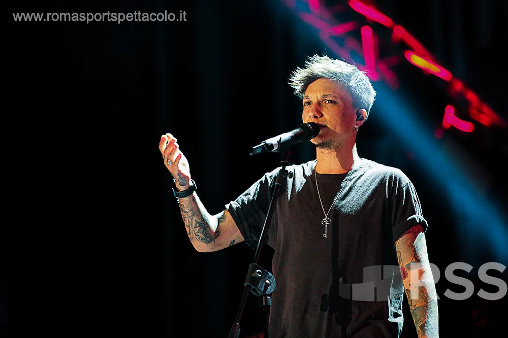 Ultimo in concerto