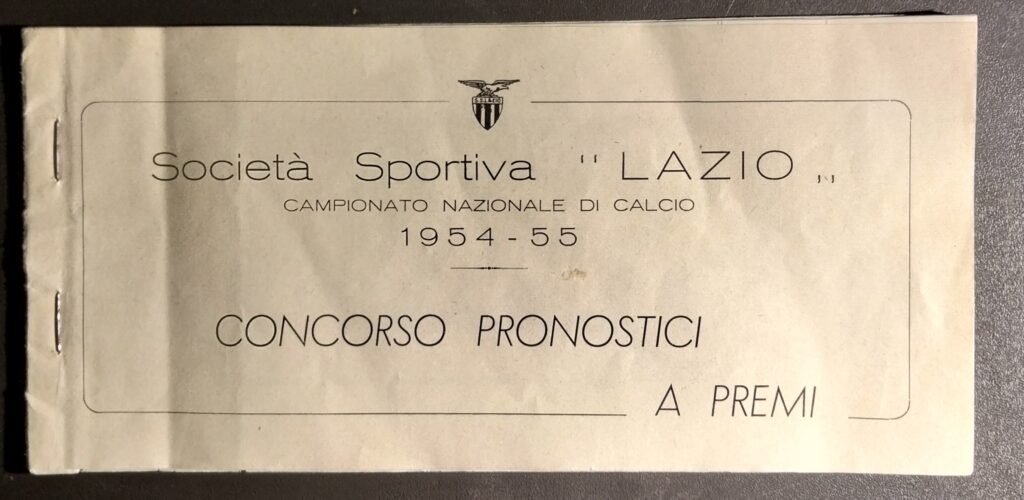 Il blocchetto che si distribuiva nella stagione 1954-55. Per cortesia della SS Lazio
