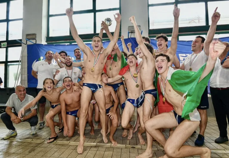 Lazio Nuoto Under 18 campione d'Italia