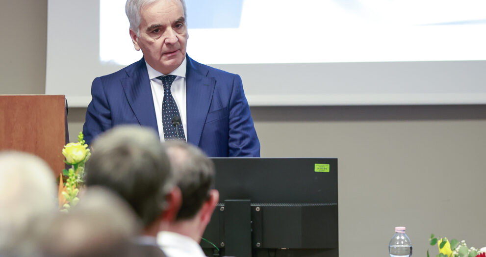 Il direttore Generale della ASL Roma 2 Francesco Amato ha convocato gli Stati Generali della ASL Roma 2, un incontro con la dirigenza sanitaria, amministrativa, professionale e tecnica per illustrare il bilancio di mandato e la programmazione. Sala Montalcini - Ospedale Sant'Eugenio. - Roma 31 Jan 2025