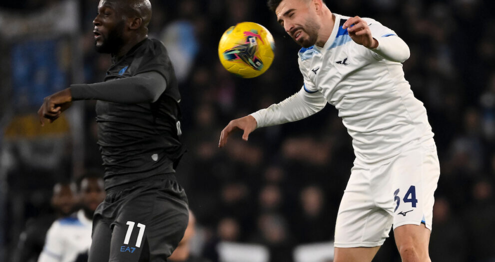 Mario Gila durante Lazio-Napoli